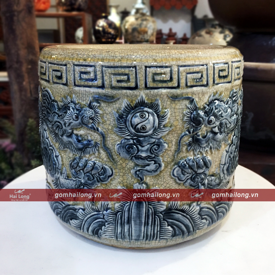 Bat huong su men ran bong Hoang Luu Ly