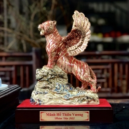 Xích hổ thiên vương - tượng hổ vẽ vàng