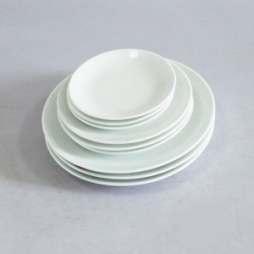 Bộ 09 đĩa sứ cao cấp với 03 kích cỡ (Trắng)