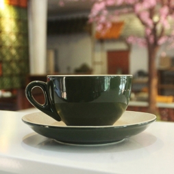 Tách cà phê capuchino men xanh bộ đội