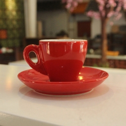 Tách cà phê espresso men đỏ