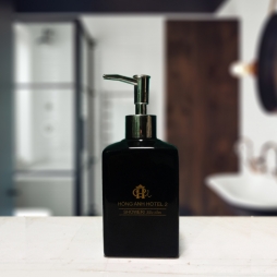 bình đựng nước rửa tay vuông đen