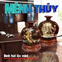 Bình hút lộc mini đắp nổi vẽ vàng cho người mệnh Thủy
