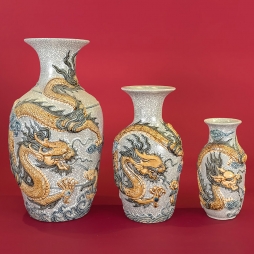 lục bình sứ bát tràng