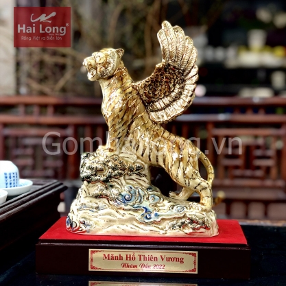 Hoàng hổ thiên vương vẽ vàng kim