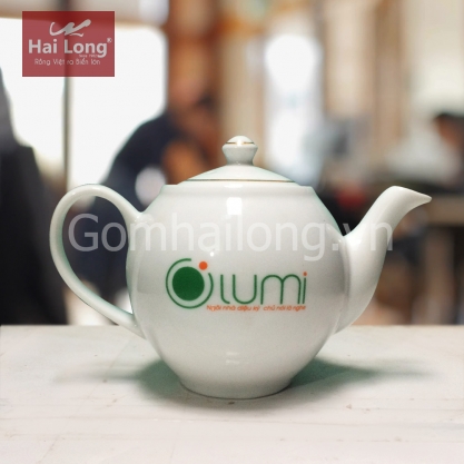 Ấm trà bằng sứ in logo thương hiệu OLUMI (Trắng)