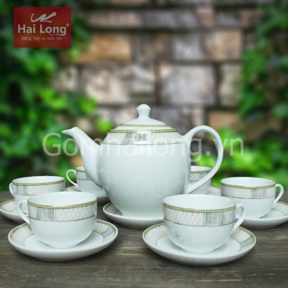 Bộ ấm chén sứ dáng Minh Long viền xoắn 800ml (Trắng)