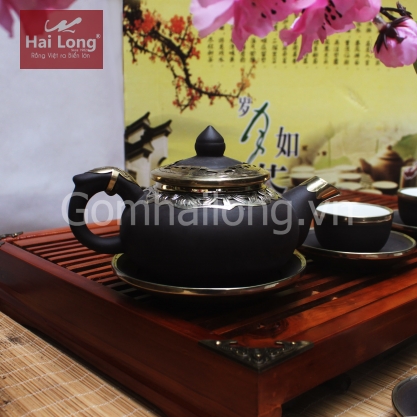 Bộ ấm chén tử sa chóp chỉ bạc bọc đồng S2