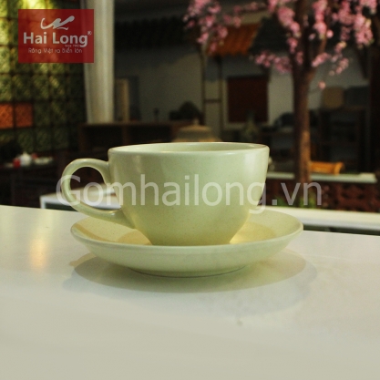 Tach ca phe bang su Bat Trang